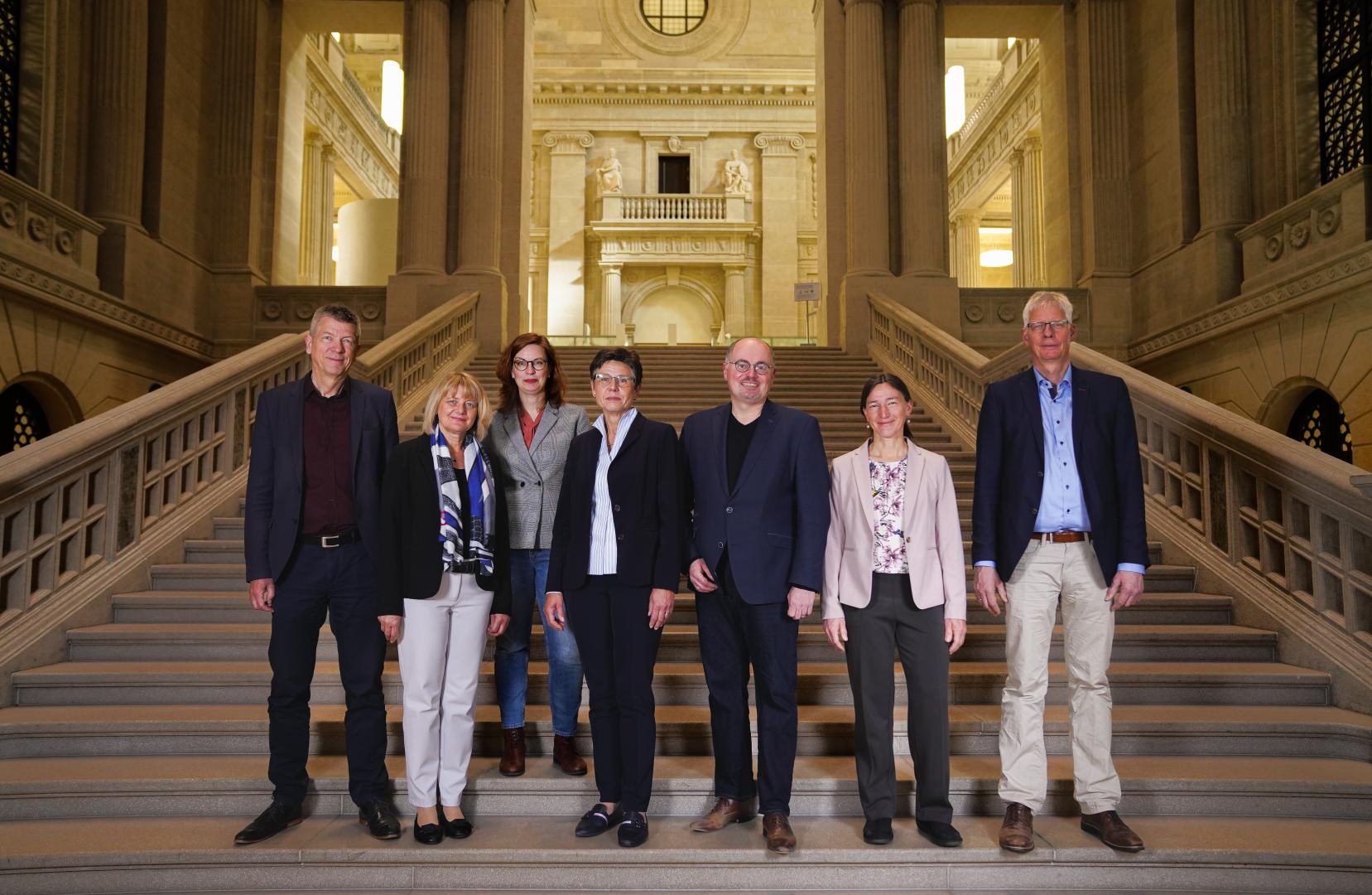 Gruppenfoto Bun­des­vor­stand 2022 - 2025