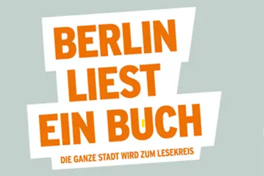 Logo der Aktion mit dem Schriftzug "Berlin liest ein Buch" in orangerner Schrift. Darunter "Die ganze Stadt wird zum Lesekreis"